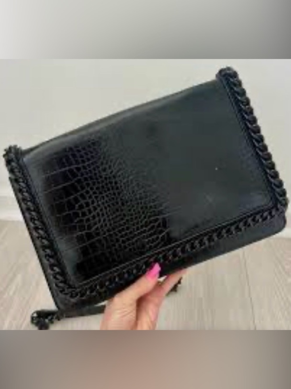 A Classy Chic Boutique Black Croc-Embossed Chain-Trim Crossbody - Picture 2 of 9